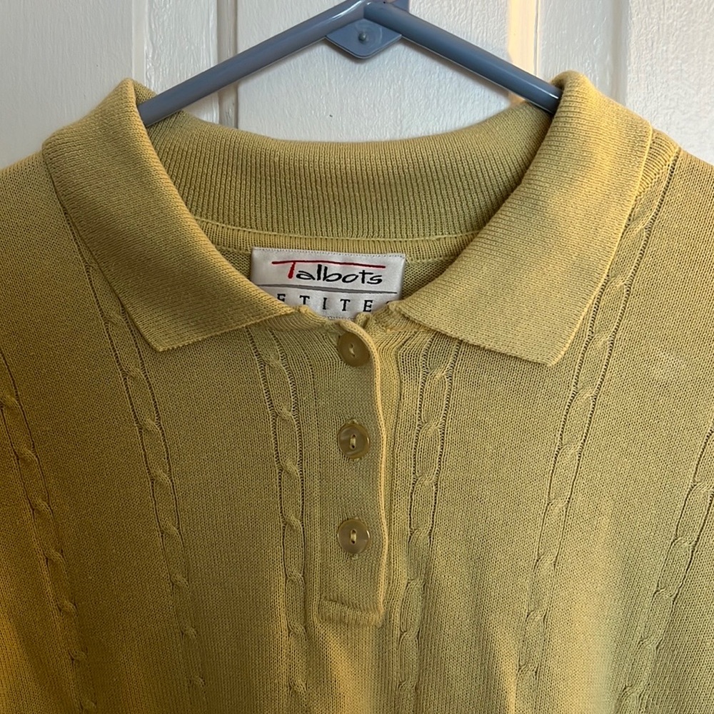 Vintage Top - Picture 2 of 3